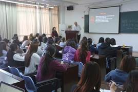 说明:E:\1、必威西汉姆官网平台\2、系部事务\服装学院 中央圣马丁讲座\1.jpg